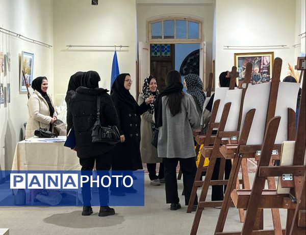 نمایشگاه پرسش مهر مدرسه قدسیه تبریز 