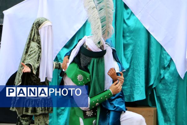 اجرای تئاتر گروه هنری موعود در آستان مقدس امامزاده بی‌بی‌سکینه صفادشت