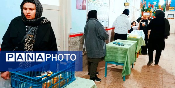 نمایشگاه هفته هنرهای مدرسه (ماها) در دبیرستان سمیه بجنورد