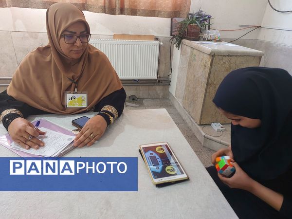 برگزاری مسابقات بازی‌های فکری رویش در دبیرستان شهید محمد تقی دستغیب ناحیه ۳شیراز 