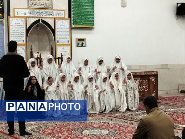 جشن روز مادر و ولادت حضرت زهرا س در مسجد جامع روستای مهدی آباد خلیل آباد 