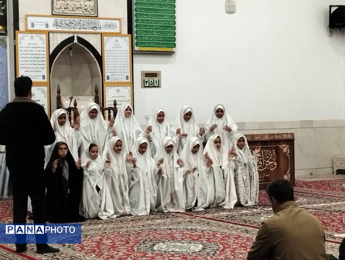 جشن روز مادر و ولادت حضرت زهرا س در مسجد جامع روستای مهدی آباد خلیل آباد 
