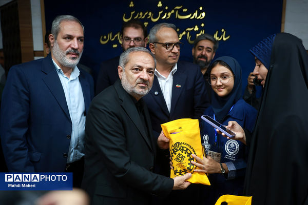 حضور وزیر آموزش و پرورش در خبرگزاری پانا به‌مناسبت روز خبرنگار
