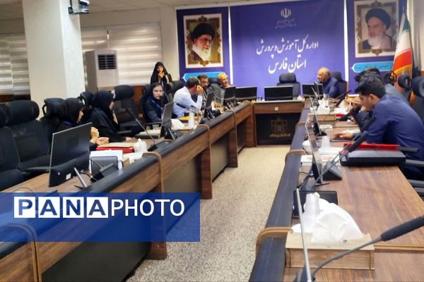 شورای دانش‌آموزی نقش قابل توجیه در تولید اندیشۀ این نسل و هدایت آن 
