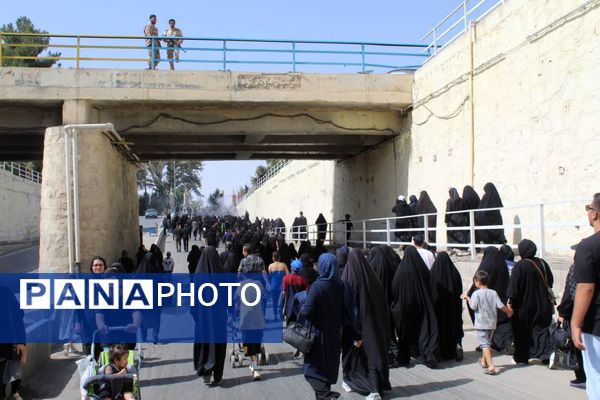 آیین پیاده روی دلدادگان اربعین حسینی در شهرستان نیشابور 