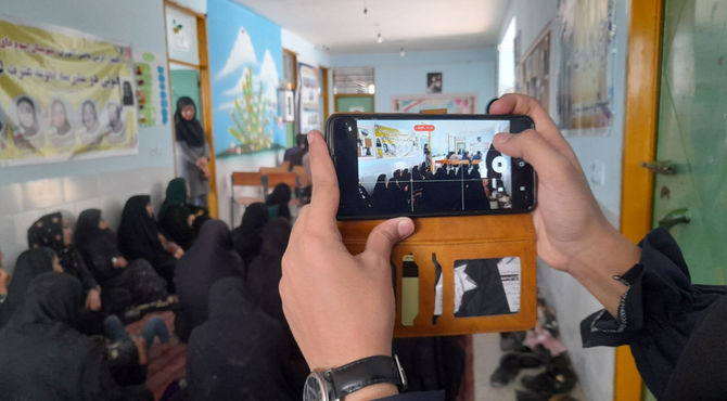 برگزاری جلسه انجمن و اولیا در مدرسه اسوه‌های دانش