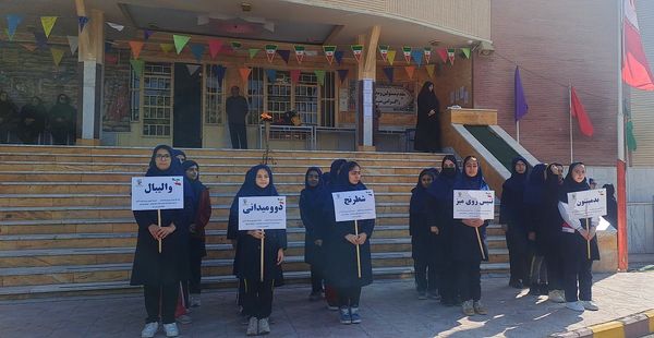 برگزاری المپیاد درون مدرسهای دبیرستان حضرت معصومه «س» ناحیه 4 کرج