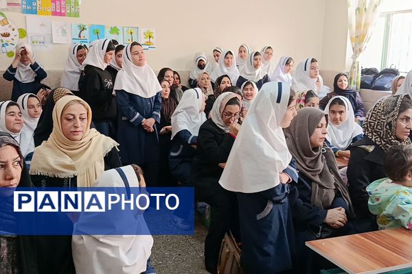 جشن ولادت بانوی دو عالم در دبستان وحیدکیهانی 