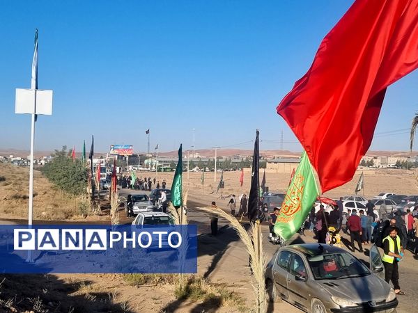 سفری از دل تا دل پیاده روی زائران از ملک آباد تا مشهد و مهربانی های شگفت انگیز در راه 