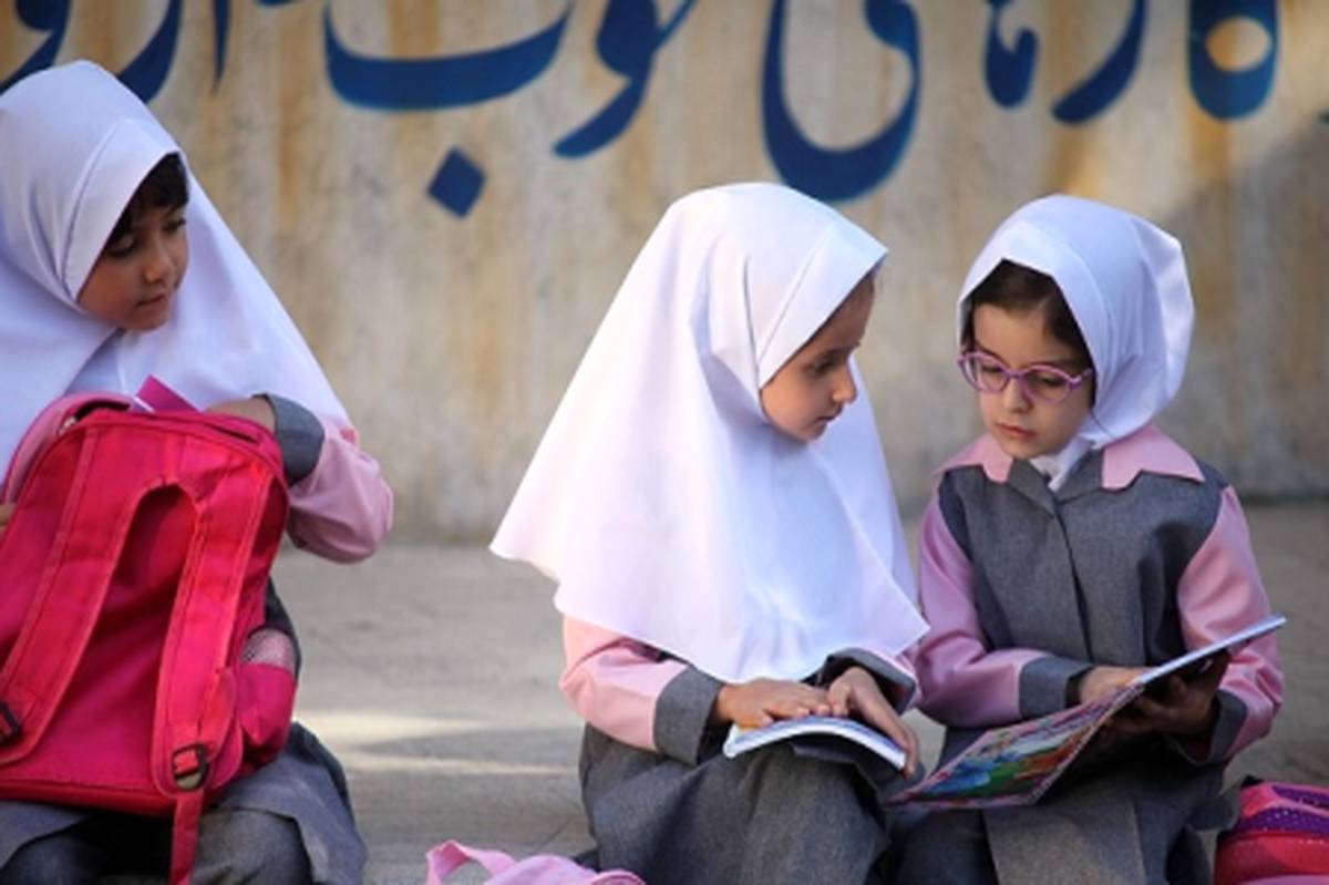 معلمان، موتور انگیزه و خلاقیت دانشآموزان را روشن میکنند