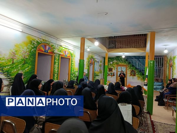 جشن یلدا در دبیرستان نمونه اندیشه 