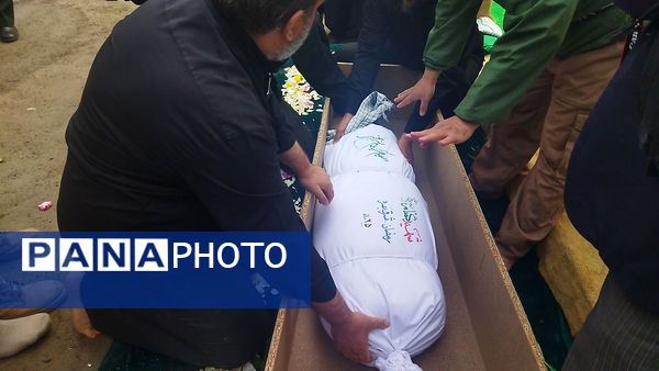 تدفین شهید گمنام در پارک مهر نیشابور 