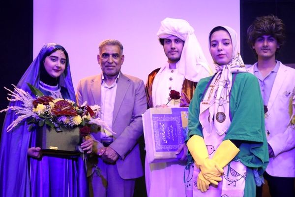 رویداد کودک و شاهنامه در مشهد