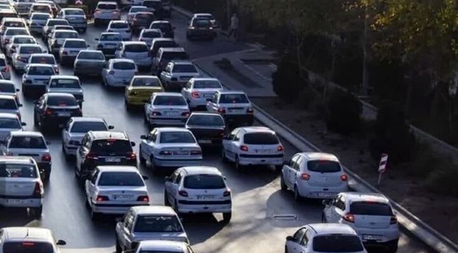 ترافیک پرحجم و  سنگین در بزرگراه‌های تهران