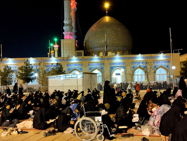مراسم سومین شب قدر در حرم حضرت معصومه(س)
