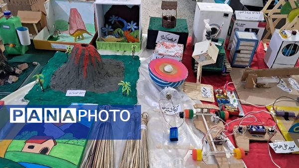 نمایشگاه جشنواره «نوین کاو» در پژوهش سرای دانش‌آموزی حاجی آباد