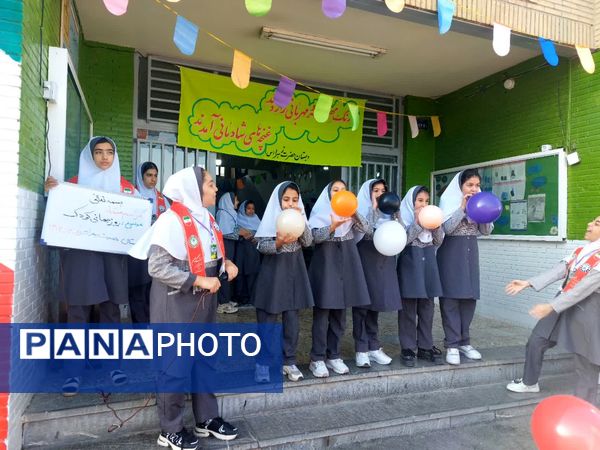 صبحگاه شاد مدارس دخترانه استان اصفهان در قالب طرح «نوجوان شاد ایرانی (نشا)»