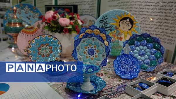  نمایشگاه و جشنواره انتخاب و معرفی پایگاه‌های اسوه در شهرکرد 