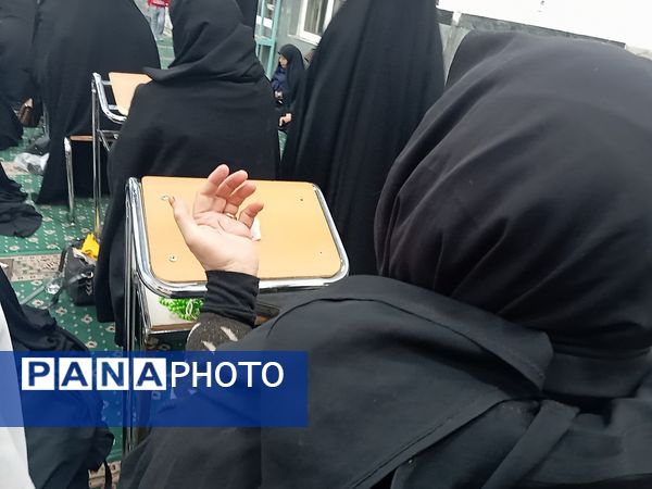 نماز جماعت همزمان با شب لیلة الرغائب در شهرستان کاشمر 