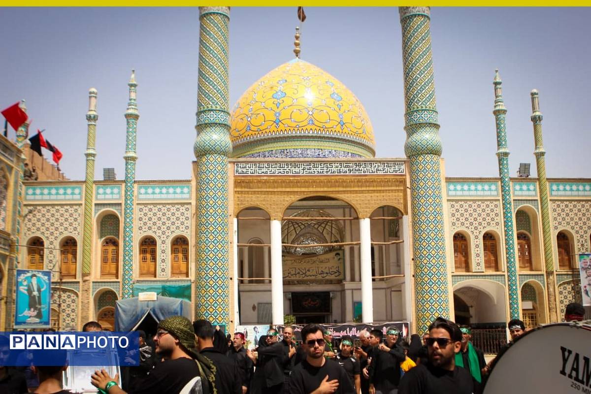 مراسم عاشورای حسینی در مشهد اردهال کاشان