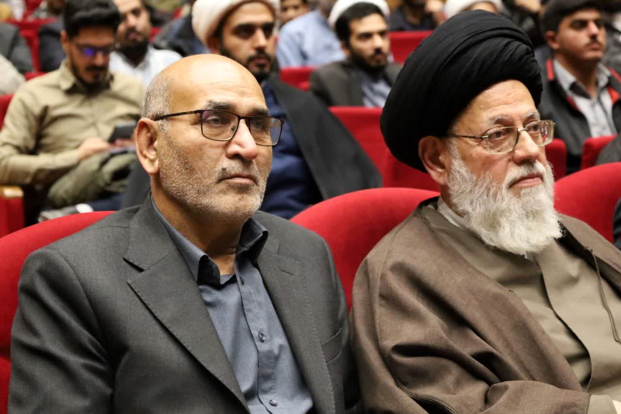  گردهمایی متولیان و مربیان اعتکاف‌های دانش‌آموزی استان یزد 