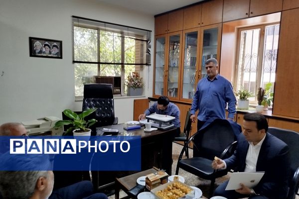  برگزاری مراسم تودیع و معارفه کارشناس مسئول تربیت بدنی ناحیه دو شهرری