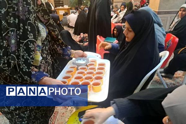 آموزش قرآن به افراد کم سواد یا بی سواد در مسجد آل یاسین 