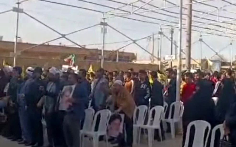 حضور  مردم آبادان همزمان با سالروز ۹ دی در حسینیه ثارالله 