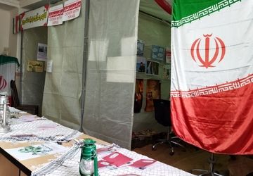 برپایی نمایشگاه مدرسه انقلاب در دبیرستان شهید بهشتی سمنان