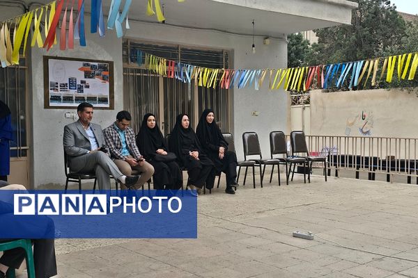 گرامیداشت هفته معلم در مدارس پیشوا