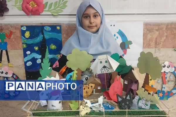 نمایشگاه دست سازه های دانش‌آموزی در دبستان شهید مجید مجیدی ناحیه دو شهرری 