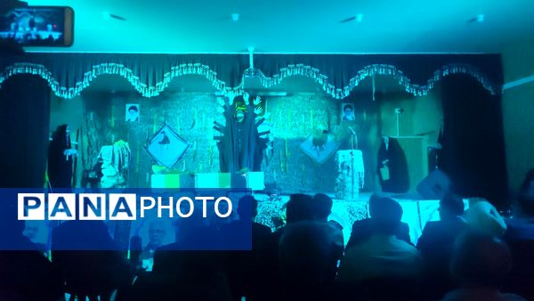 دانش‌آموزان با آرمان شهدا تجدید میثاق کردند