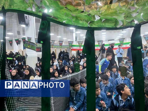 استقبال پرشور دانش‌آموزان جم از شهید گمنام در آستانه شهادت حضرت زهرا(س)