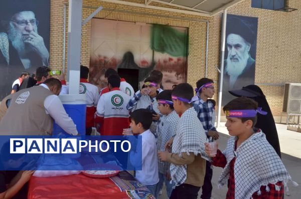 برگزاری نماز جمعه شهرستان گچساران به مناسبت هفته هلال احمر