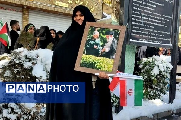 راهپیمایی پرشور ۲۲ بهمن ماه در شهرستان نیشابور