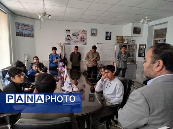  دیدار مسئولین اتحادیه انجمن اسلامی مدارس شهرستا‌ن با معاون پرورشی و تربیت بدنی کاشمر