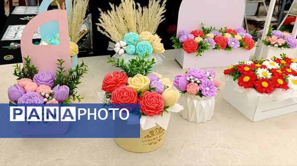 نمایشگاه یلدا در سایه‌سار چنار کهن لاهیجان تبریز گشایش یافت