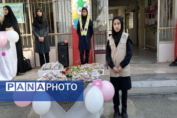 جشن میلاد باسعادت حضرت زینب کبری (س) و روز پرستار در دبیرستان شهید مجید دهنوی نیشابور