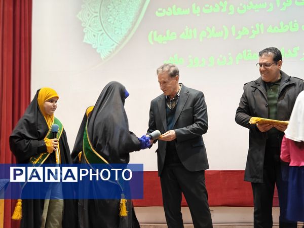 همایش «الگوسازی از زنان موفق»؛ ترسیم نقشه راه «الگوی سوم» در مسیر تعالی