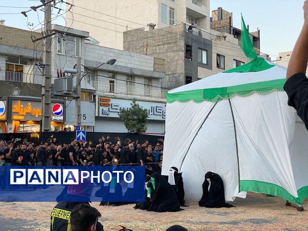 روضه مصور روز عاشورا همراه با مراسم خیمه‌سوزان در مشهد 