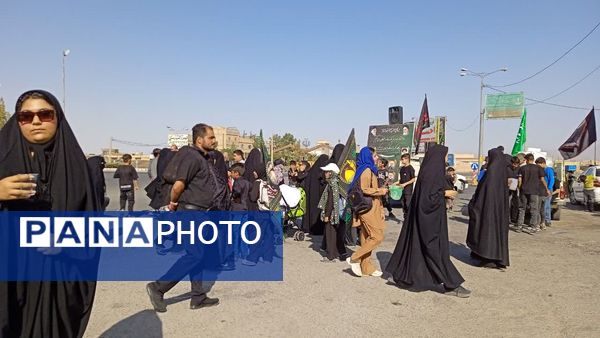 حرکت عشاق اهل بیت از موکب علی اصغری فدافن درآغازین لحظات اربعین حسینی