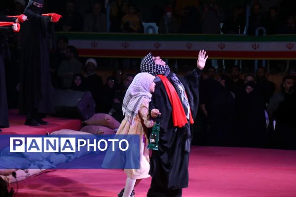 جلوه‌هایی از یادواره شهدای استان قم