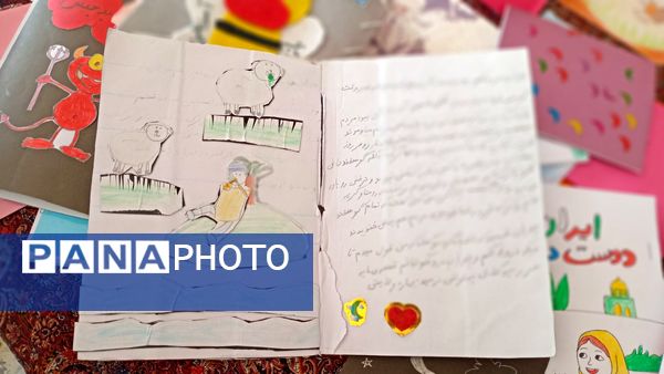 برپایی نمایشگاه کتاب‌های تألیفی و تصویرگری‌شده دانش‌آموزان در دبستان لطیفه