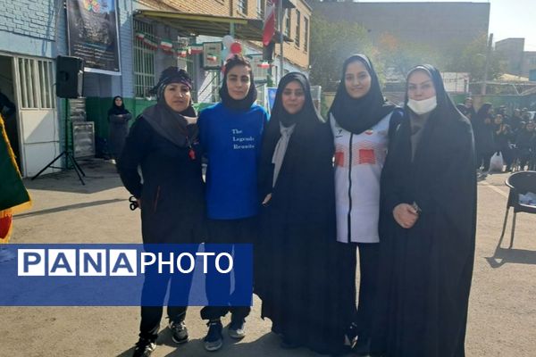 المپیاد ورزشی درون مدرسه‌ای در دبیرستان حجاب ناحیه یک شهرری