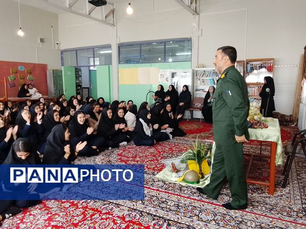 طنین قرآن و یاد شهدای مقاومت در مدارس مرند