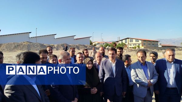 آیین افتتاح نیروگاه یک مگاواتی برق خورشیدی در البرز