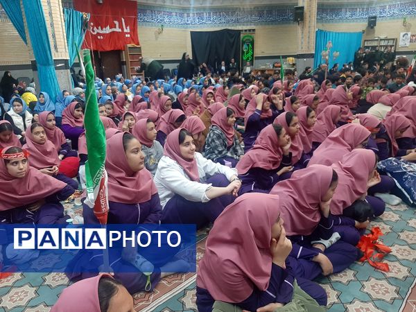 محفل انس با قرآن به مناسبت هفته بسیج در ملارد