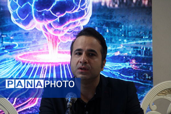 همایش ملی هوش مصنوعی در تالار بزرگ یزد
