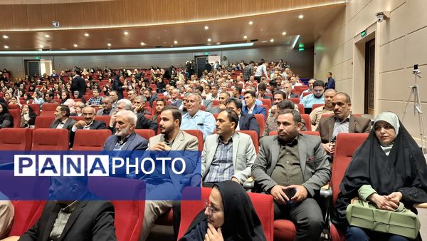 تجلیل از مقام شامخ معلم در دامغان
