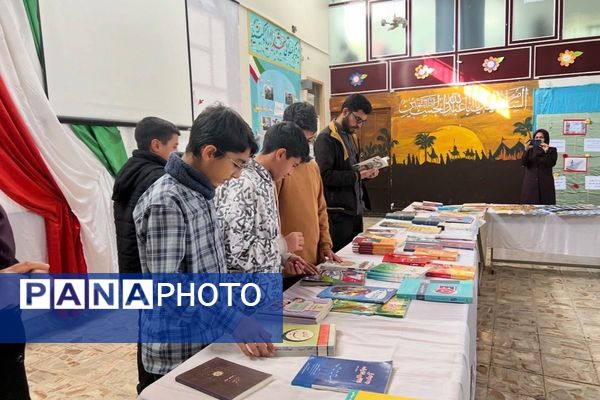 هفته کتاب با سه رویداد فرهنگی در شهرستان فیروزکوه کلید خورد